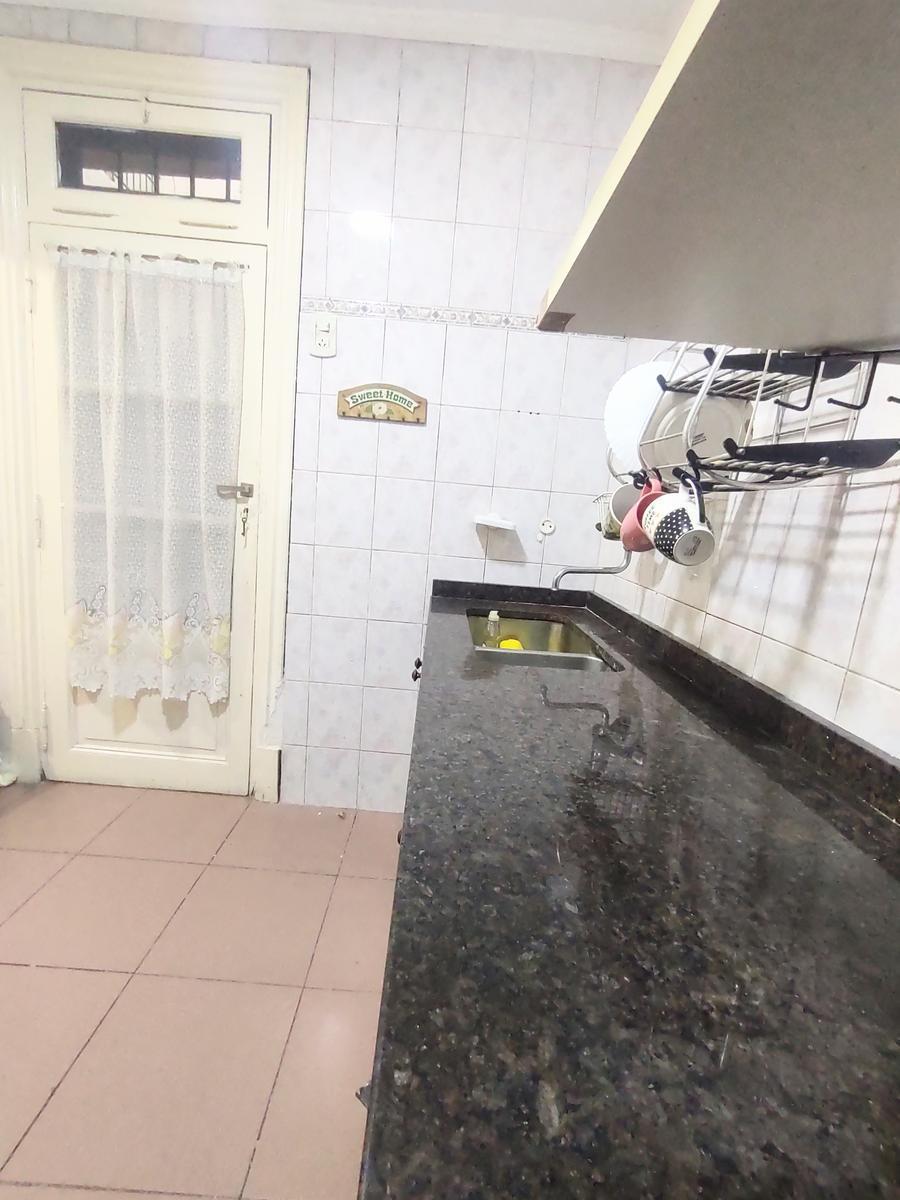 Venta Casa 5 Ambientes C/ Patio, Terraza y Cochera en Floresta 3