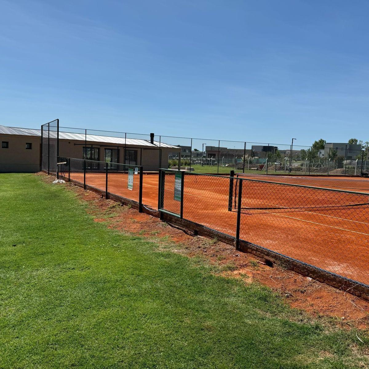 Venta Terreno en el Barrio Santa Elisa - Pilar del Este