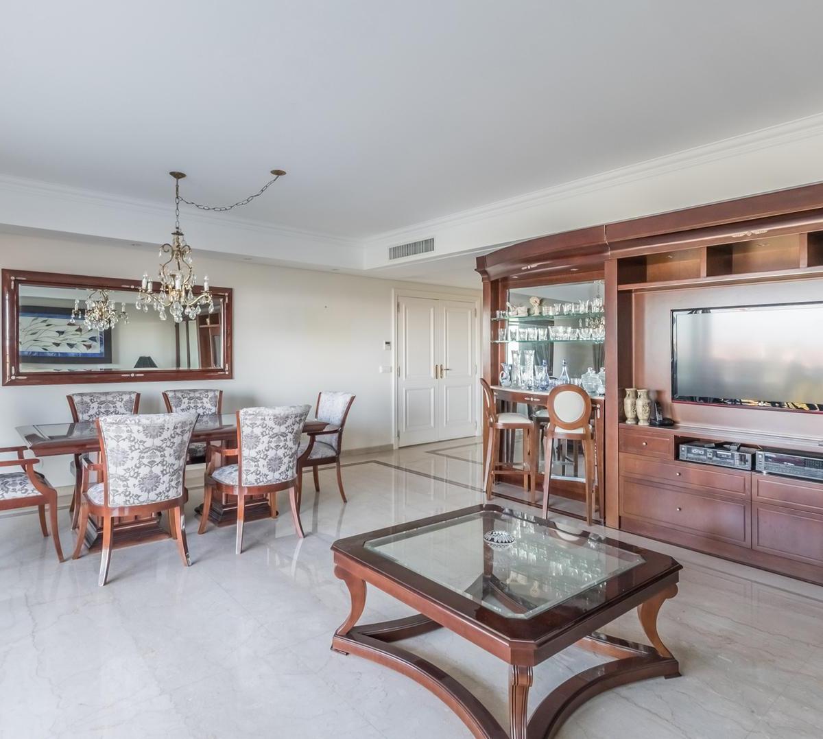 Venta Departamento 4 Ambientes 2 Cocheras - Chateau Puerto Madero 2