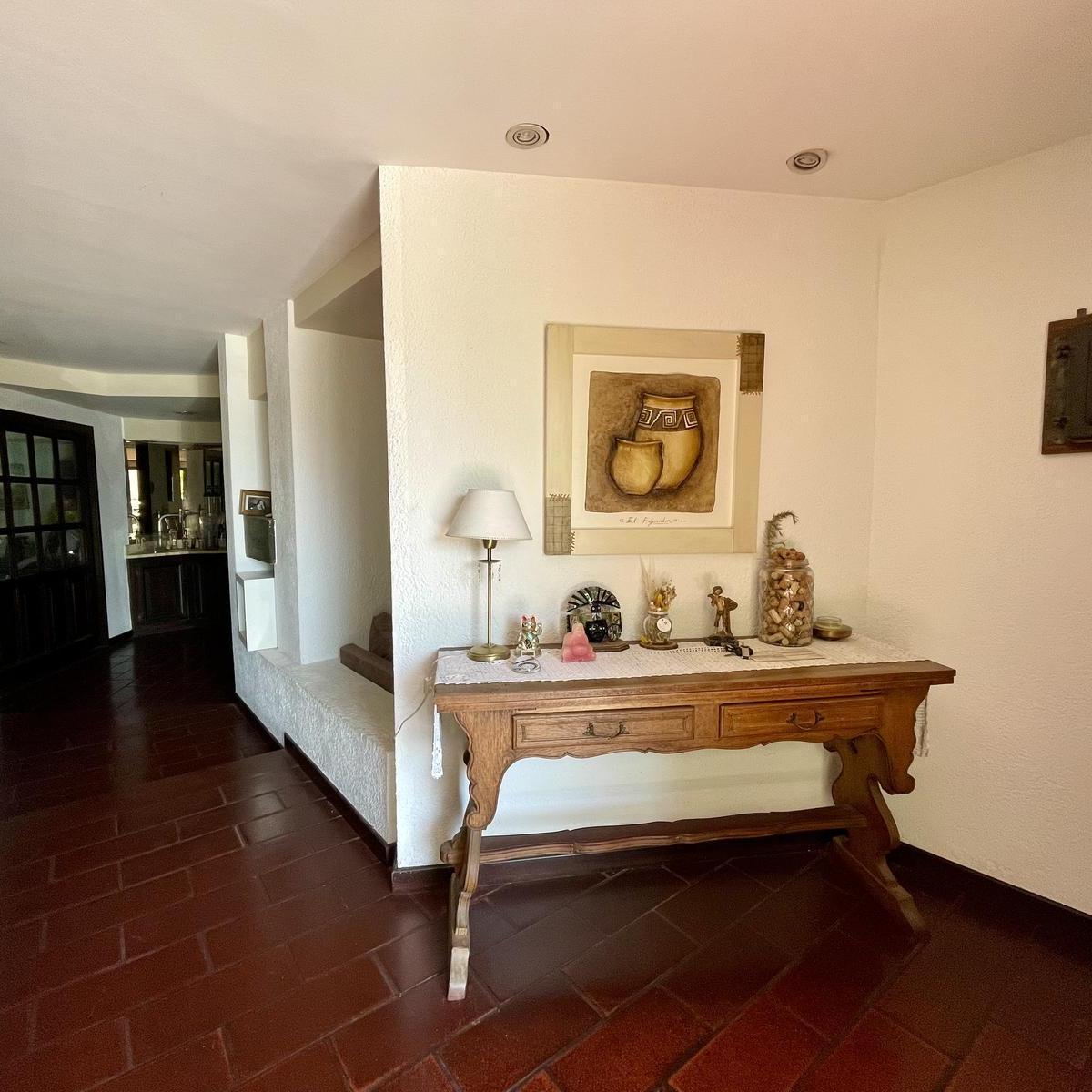 Venta Casa 6 Ambientes con Piscina en Hurlingham (Barrio Inglés) 3