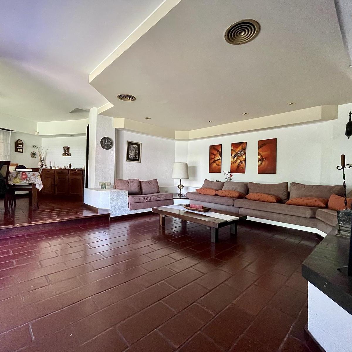 Venta Casa 6 Ambientes con Piscina en Hurlingham (Barrio Inglés) 5