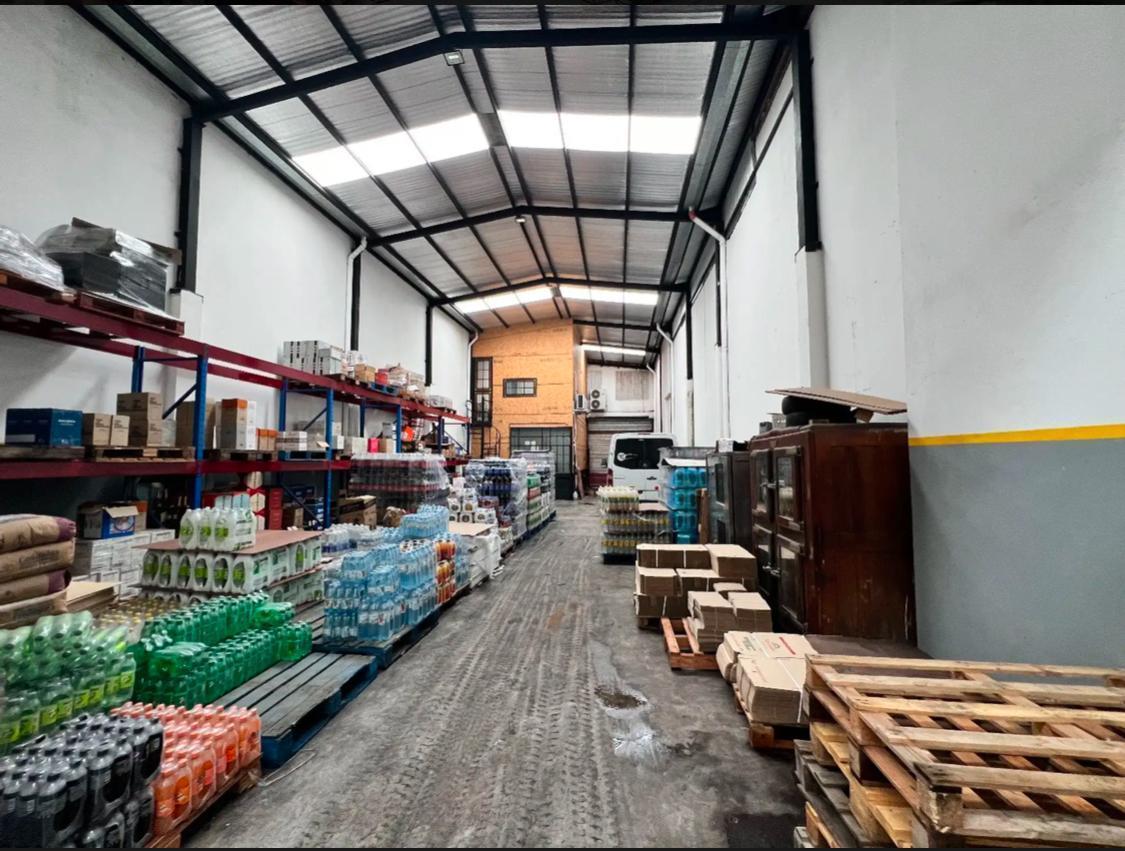 Foto de VENTA GALPON EN AVELLANEDA 1900 M2 TOTALES, imagen 4