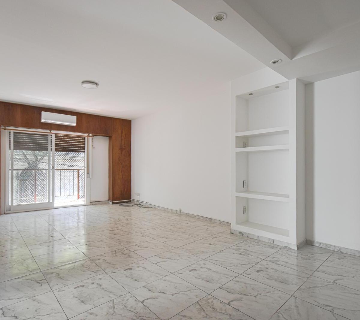 Venta Departamento 3 Ambientes con Terraza y Balcón en Caballito 1