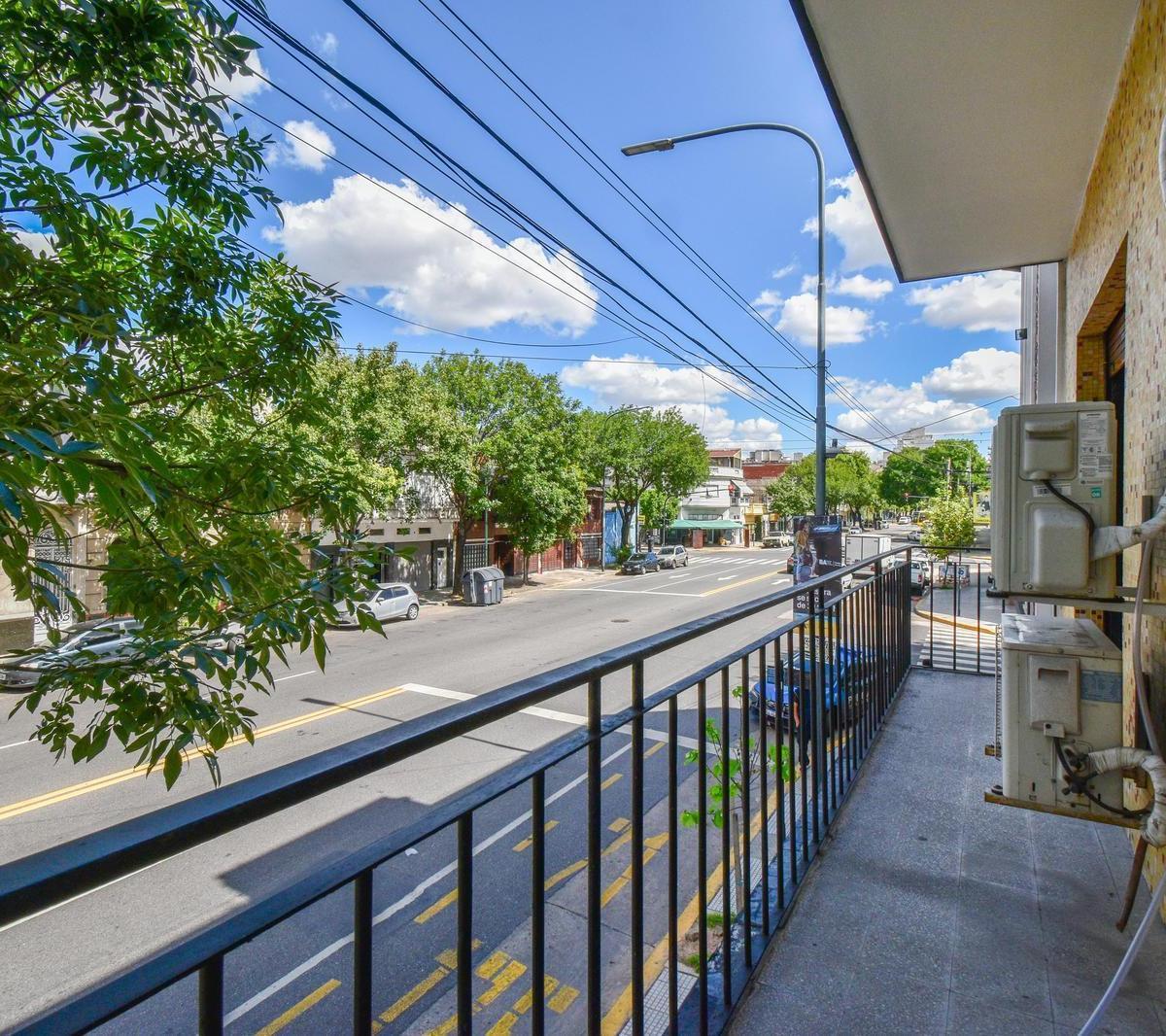Venta Departamento 6 Ambientes con Terraza y Cochera en Villa Urquiza 4