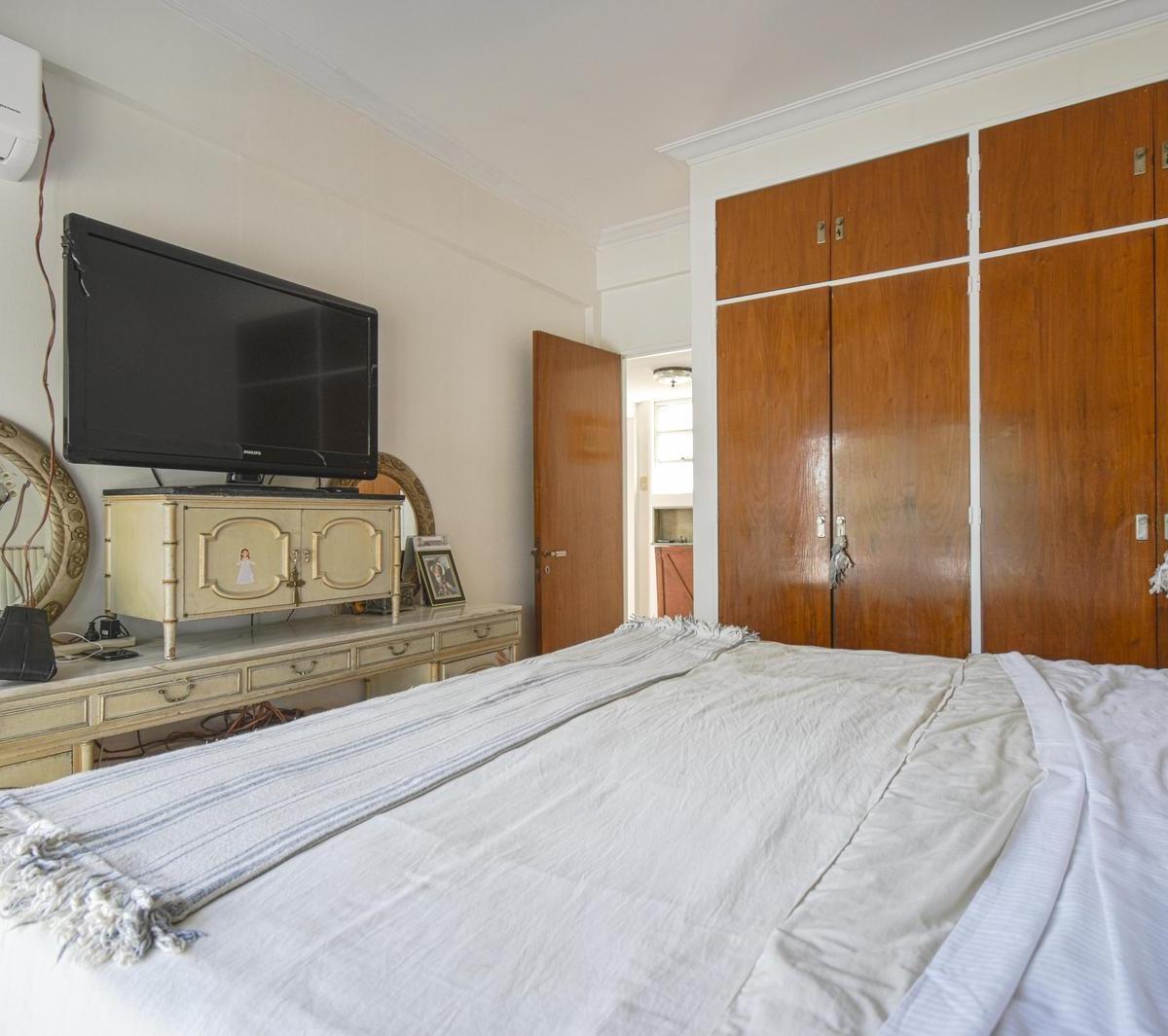 Venta Departamento 6 Ambientes con Terraza y Cochera en Villa Urquiza 3