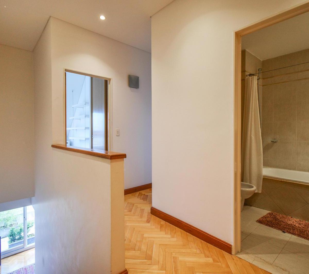 Venta Penthouse 4 Ambientes Cocheras y Baulera Puerto Madero 5