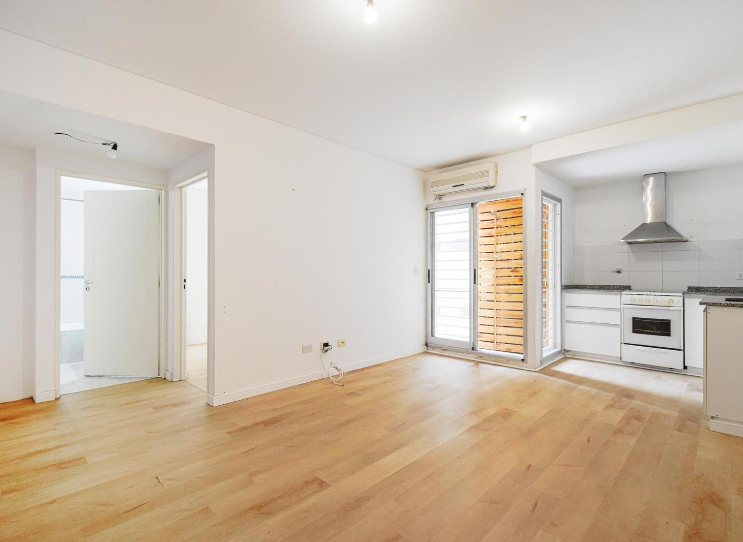 Venta Departamento 2 Ambientes con Patio en Villa Pueyrredon
