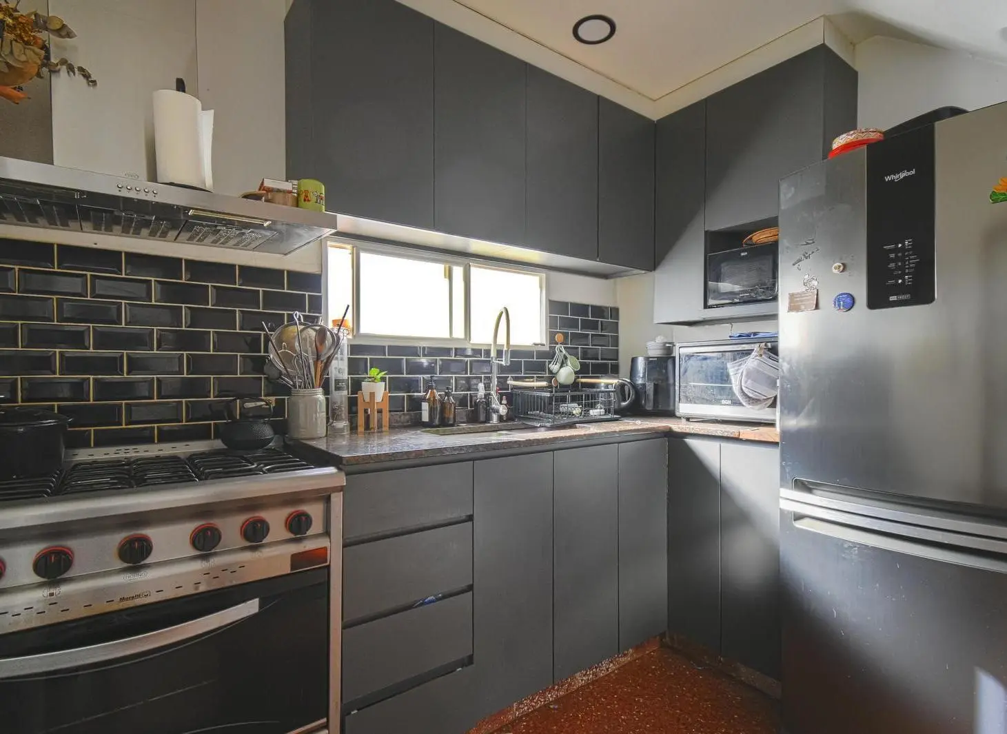 VENTA PH 1 PISO POR ESCALERA. 4 AMBIENTES. BALCON Y TERRAZA, CHACARITA 2
