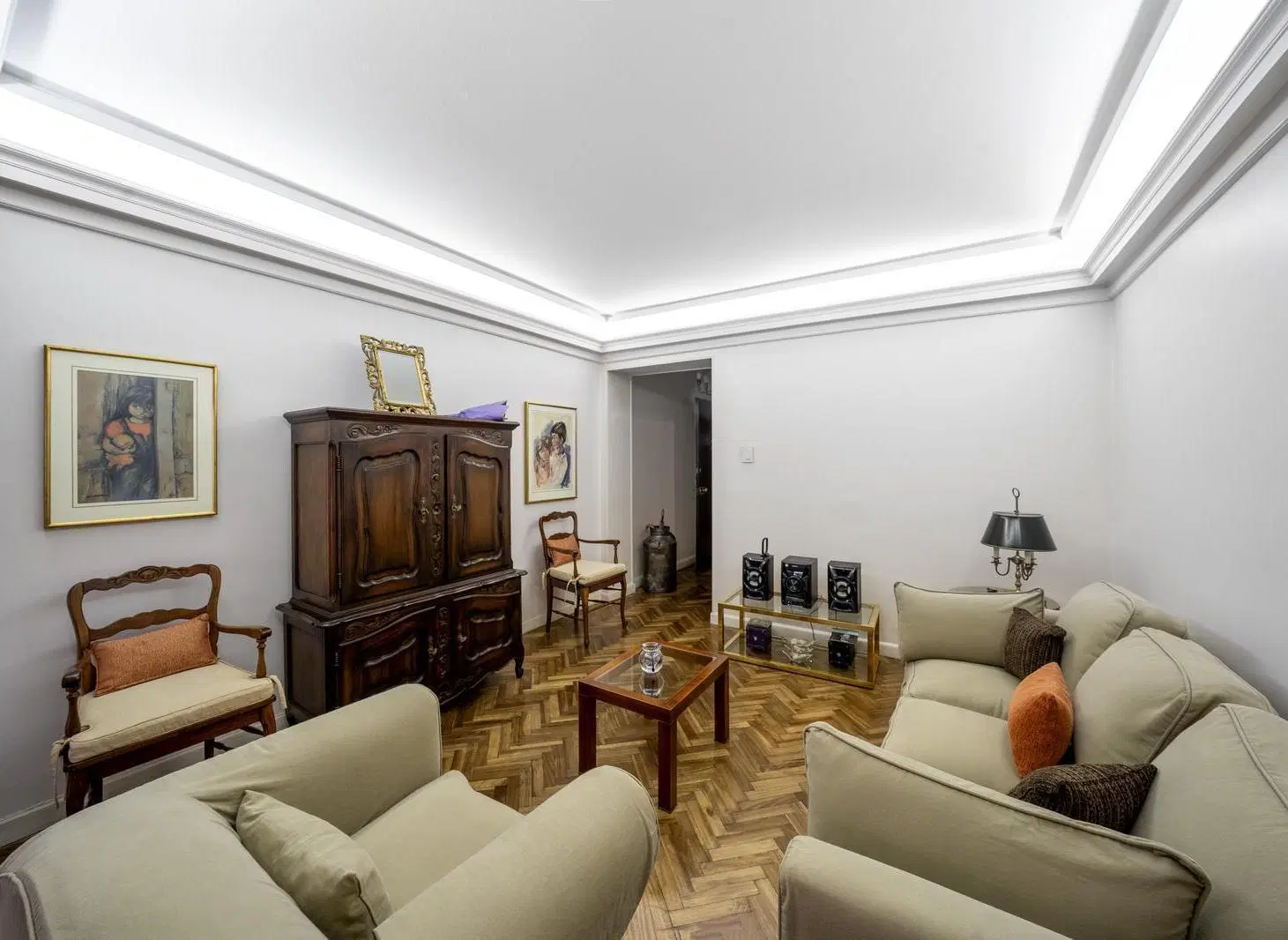 Venta Departamento 4 ambientes con dependencia y cochera aparte (edificio lindero)Semipiso Belgrano 4