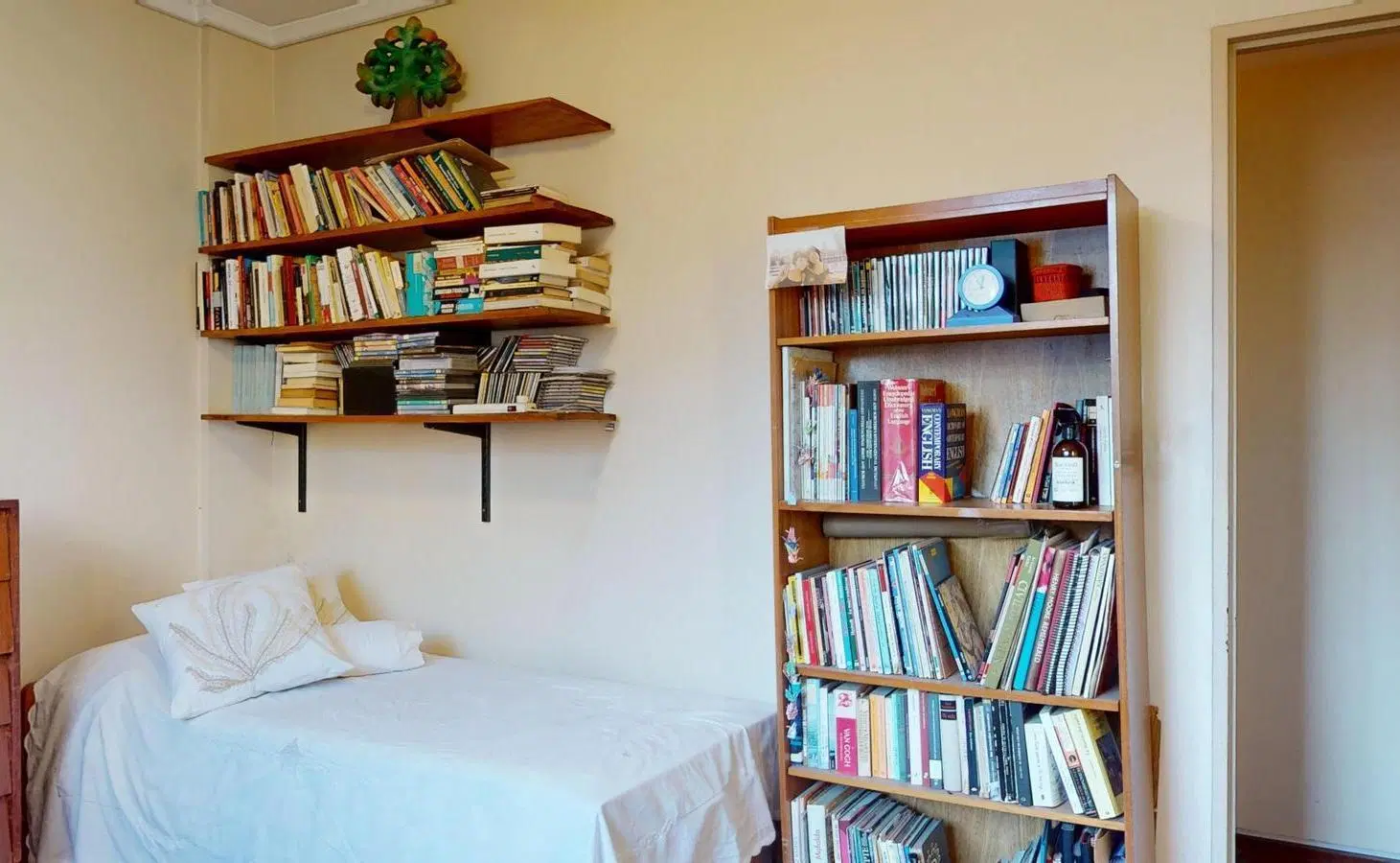 Venta Departamento 3 ambientes con dependencia, balcón y baulera en Caballito 2