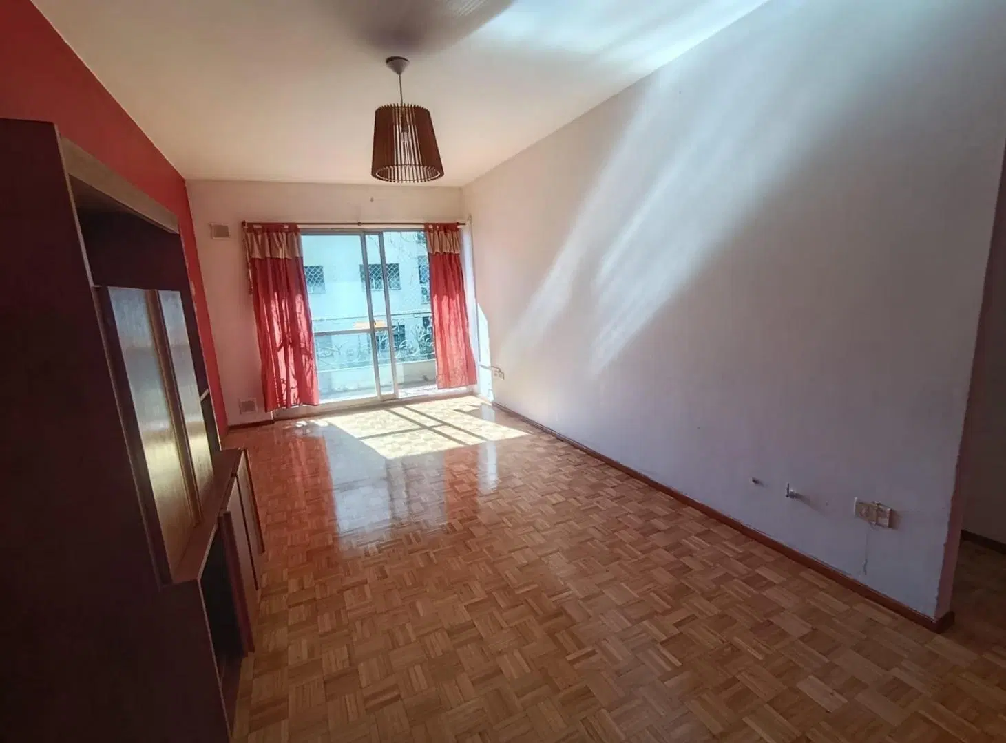 Alquiler Departamento 3 ambientes al frente con Balcón y Cochera Fija Velez Sarsfield 4