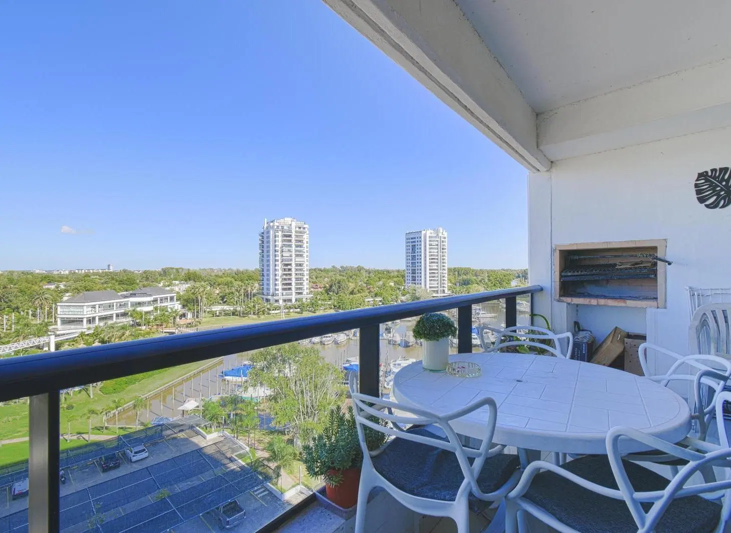 Venta Departamento 3 ambientes Marinas Golf 4