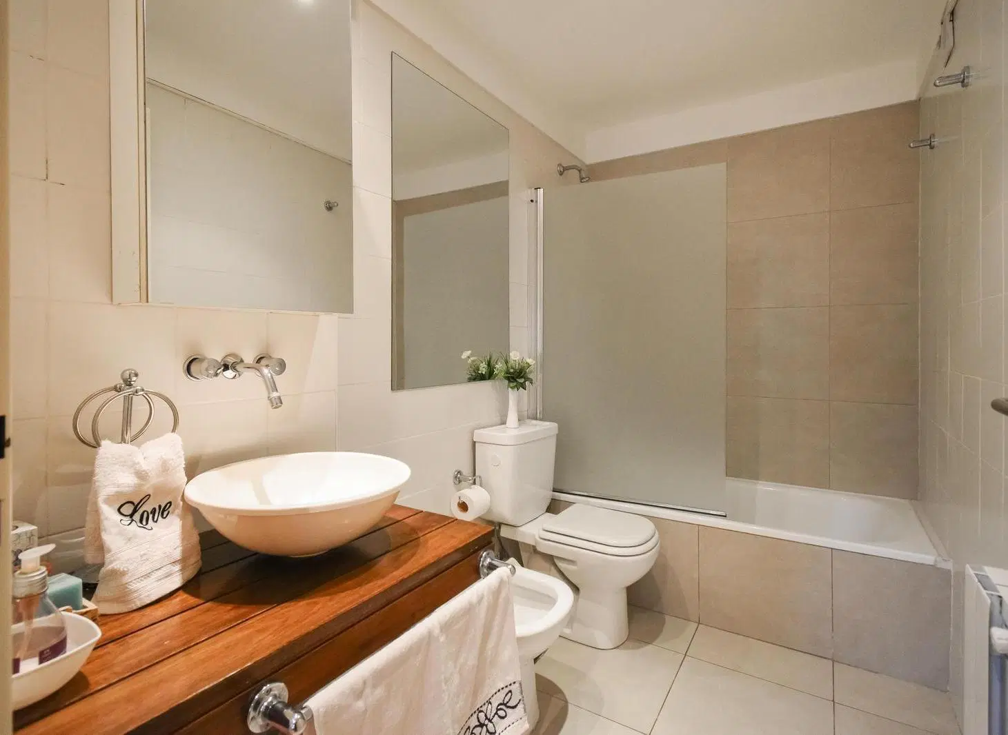Venta Departamento 3 Ambientes, 2 baños, cochera y patio en Belgrano 5
