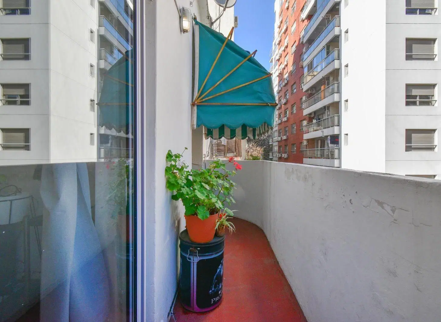 Venta Departamento 2 Ambientes por escalera Belgrano 4