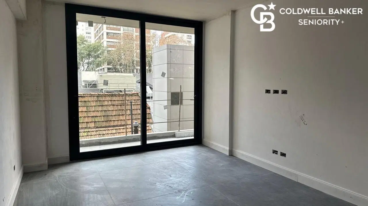 Venta Triplex 2 Ambientes con Terraza Propia en Belgrano 2