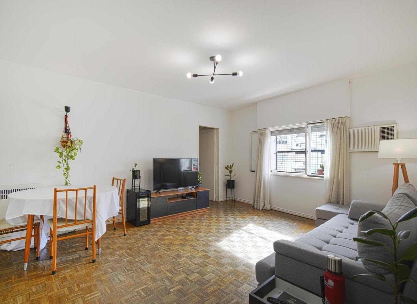 Venta Departamento 3 Ambientes con Dependencia en Recoleta