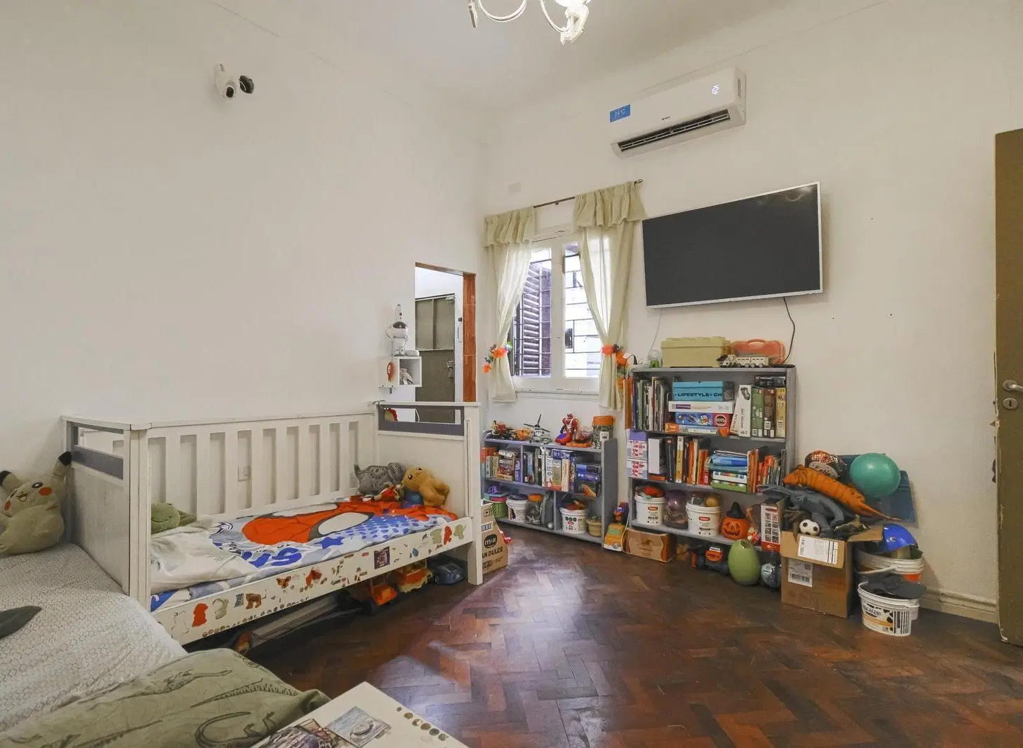 Venta PH 5 Ambientes con Patio en Saavedra 3
