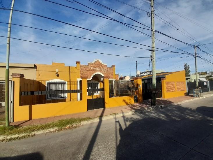 Venta Casa 4 Ambientes en San Antonio de Padua, Merlo