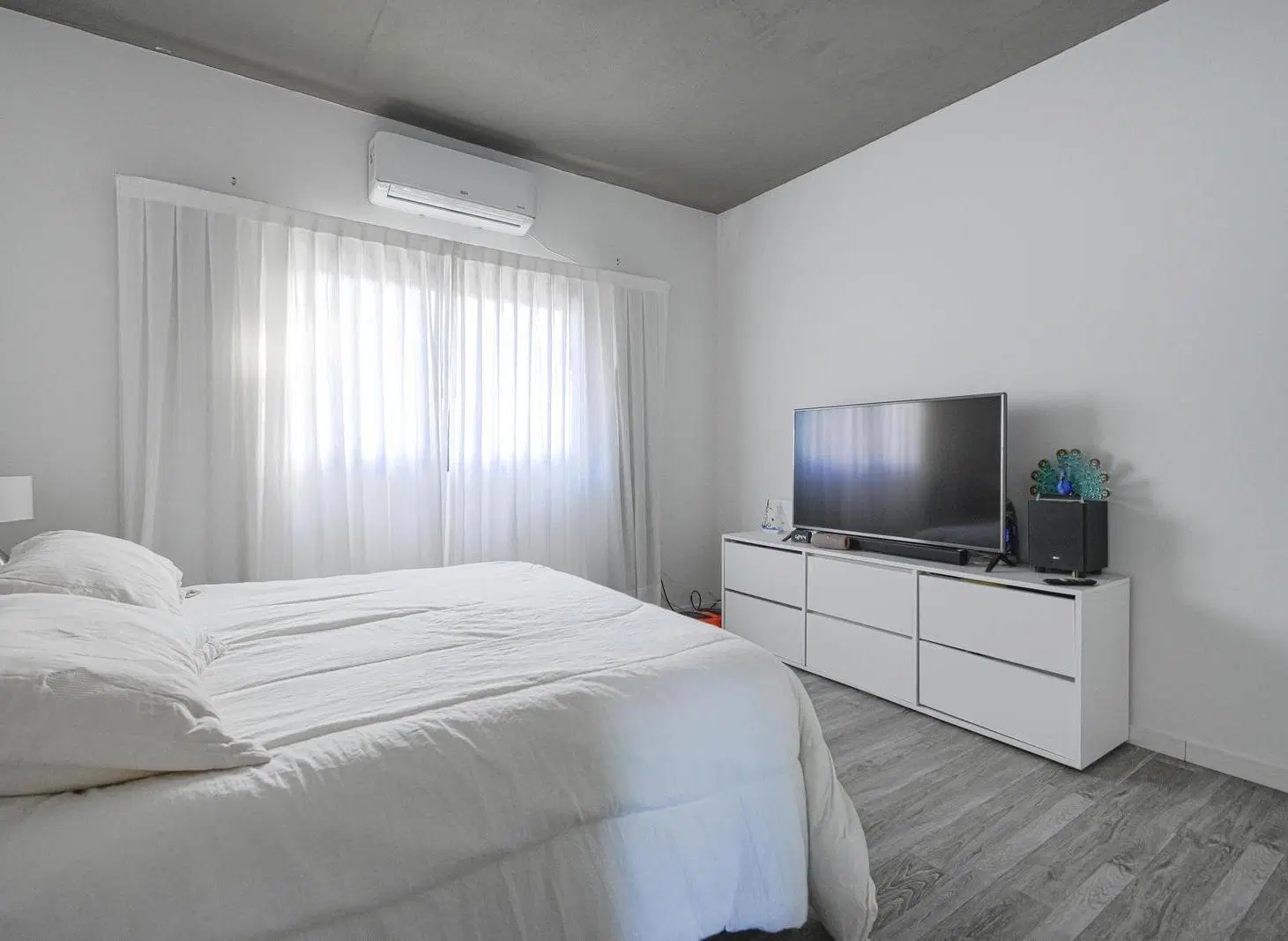 Venta Departamento 2 Ambientes con Balcón, Parrilla y Cochera en Olivos 3