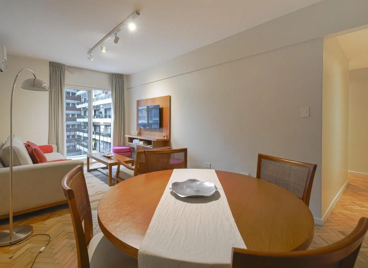 Venta Departamento 3 Ambientes con Cochera y Vista Abierta en Las Cañitas, Palermo 5