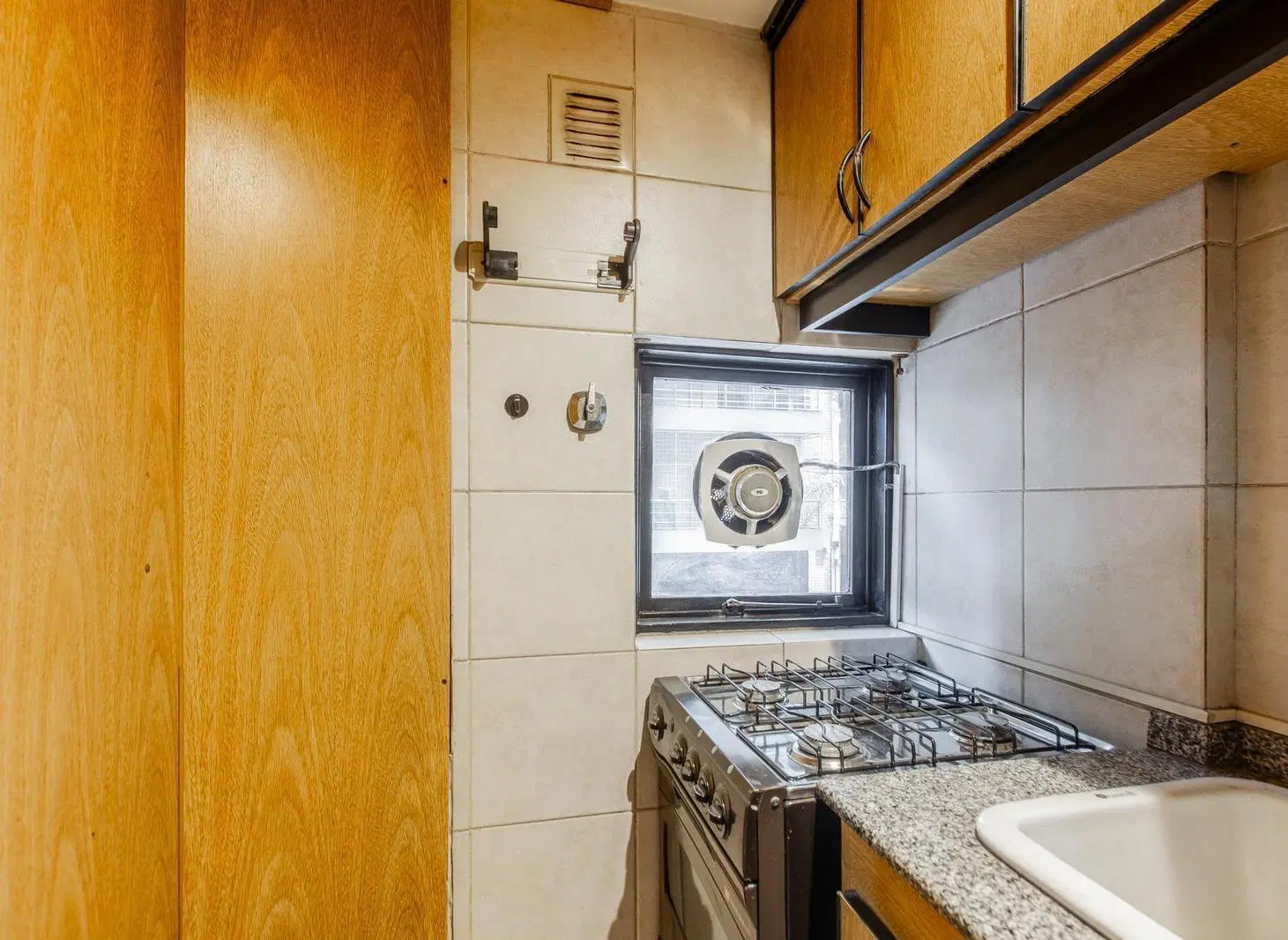 Venta Departamento 2 Ambientes con Patio BELGRANO 5