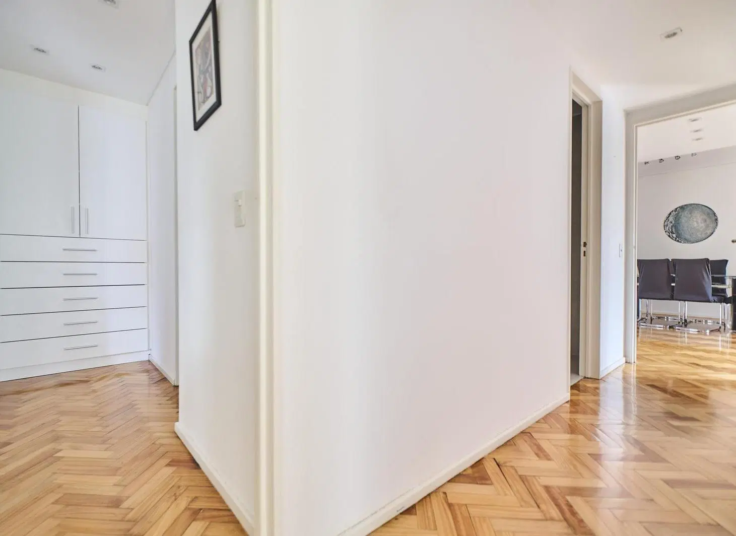 Venta Departamento 3 ambientes con cochera, refaccionado, en Torre Pampuro, Palermo Chico 5