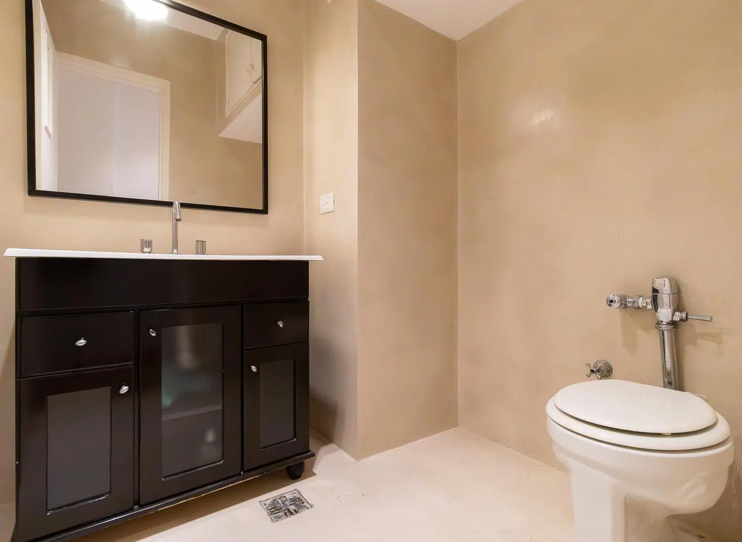 Venta Departamento 2 Ambientes con Balcon en Microcentro 2