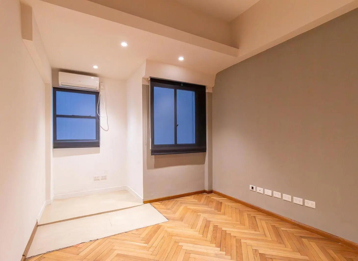Venta Departamento 2 Ambientes con Balcon en Microcentro 8