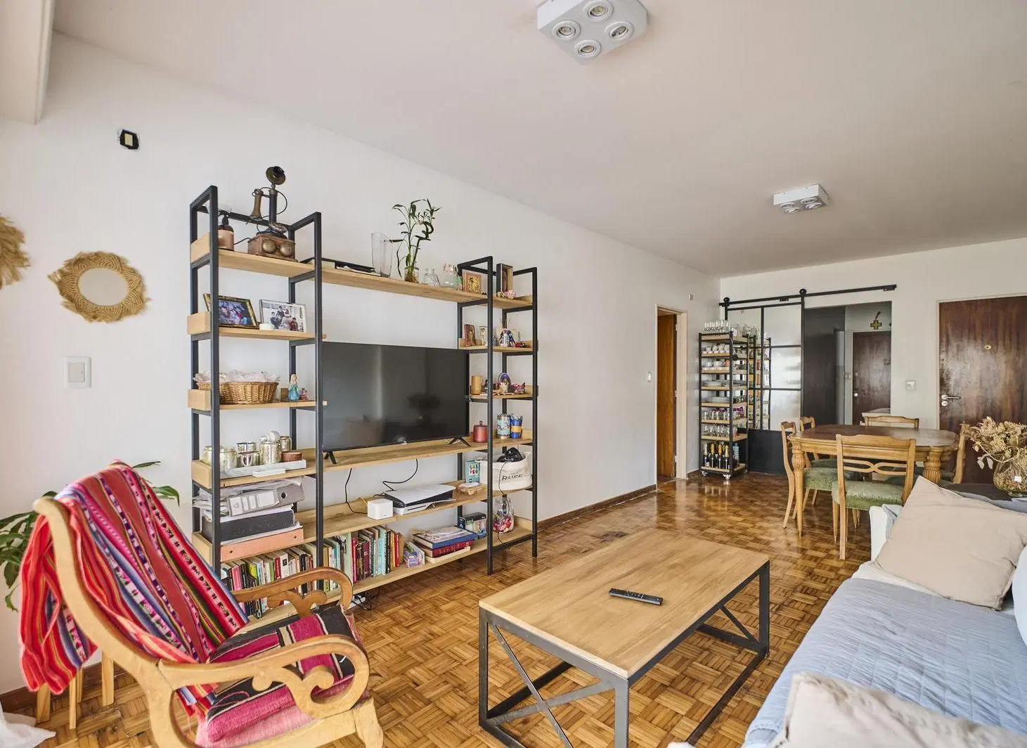 Venta Departamento 5 ambientes  patio, parrilla y espacio guardacoche en Palermo 3