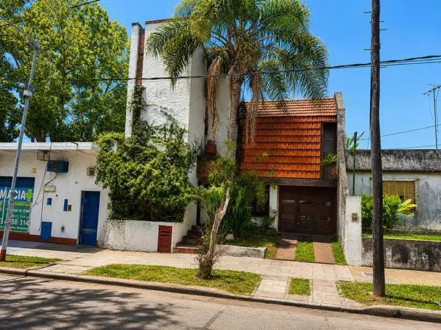 Venta Casa en Villa Ballester 3