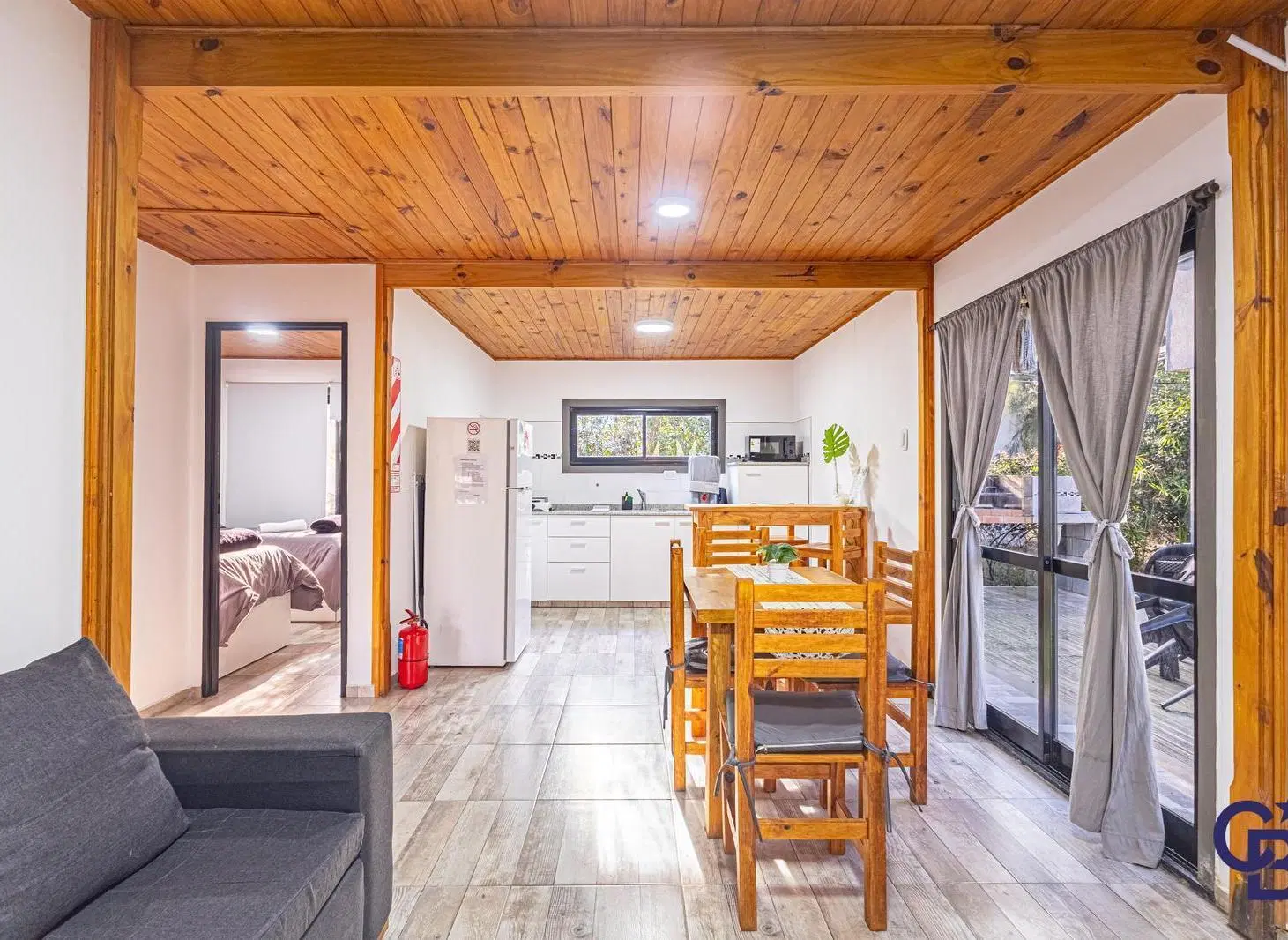 VENTA COMPLEJO DE CABAÑAS CON ESPACIOS COMUNES EN CAÑUELAS 5