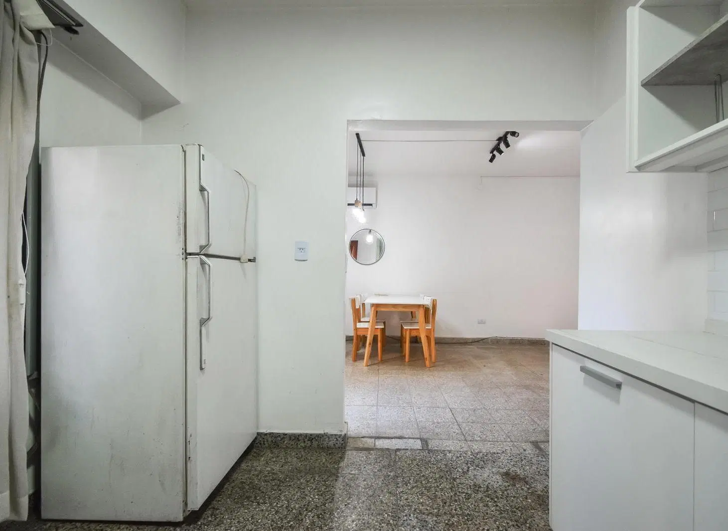 VENTA PH DE 4 AMBIENTES CON PATIO CENTRO DE BALLESTER 3