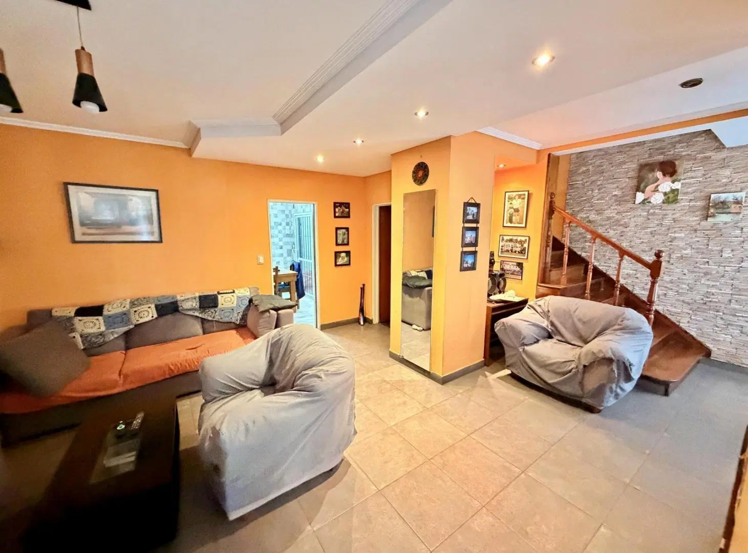 VENTA CASA 4 AMBIENTES CON PATIO Y PARRILLERO EN GERLI OESTE 8
