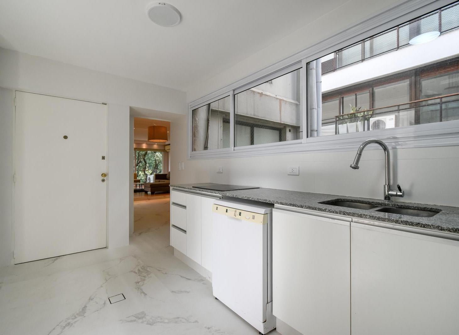 Foto de Venta Departamento Semipiso 4 Ambientes con Balcón y Cochera en Palermo, imagen 1