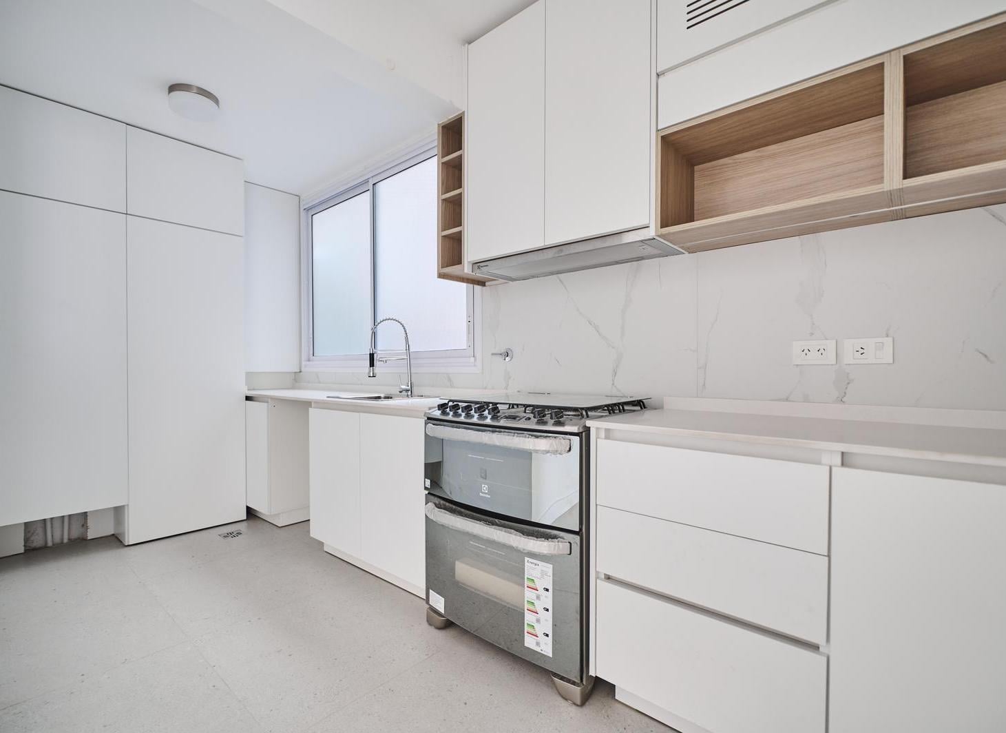 Foto de Venta Departamento de 4 Ambientes Completamente Remodelado en Recoleta, imagen 2