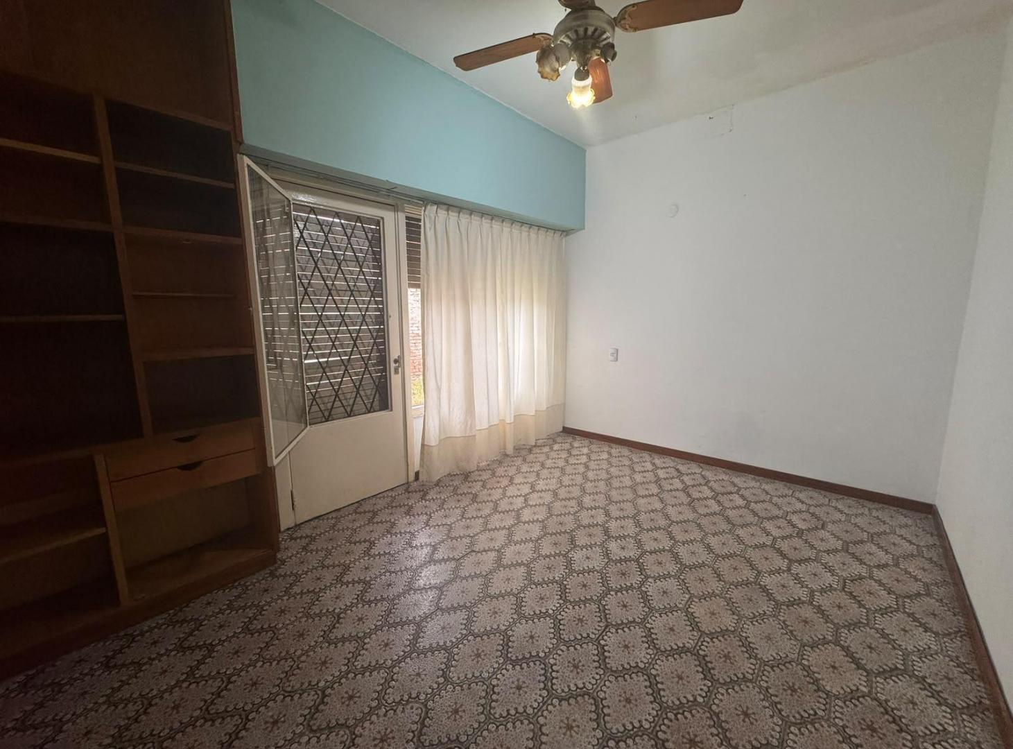 Foto de VENTA CASA 4 AMBIENTES EN JOSE LEON SUAREZ, imagen 4