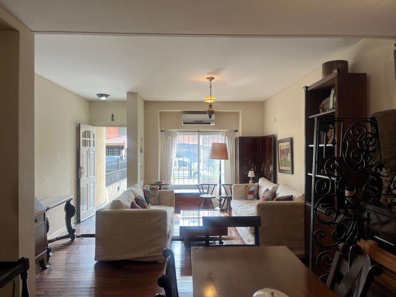 Foto de Venta Casa Dúplex 5 Ambientes con Jardín y Parrilla en San Isidro, imagen 2