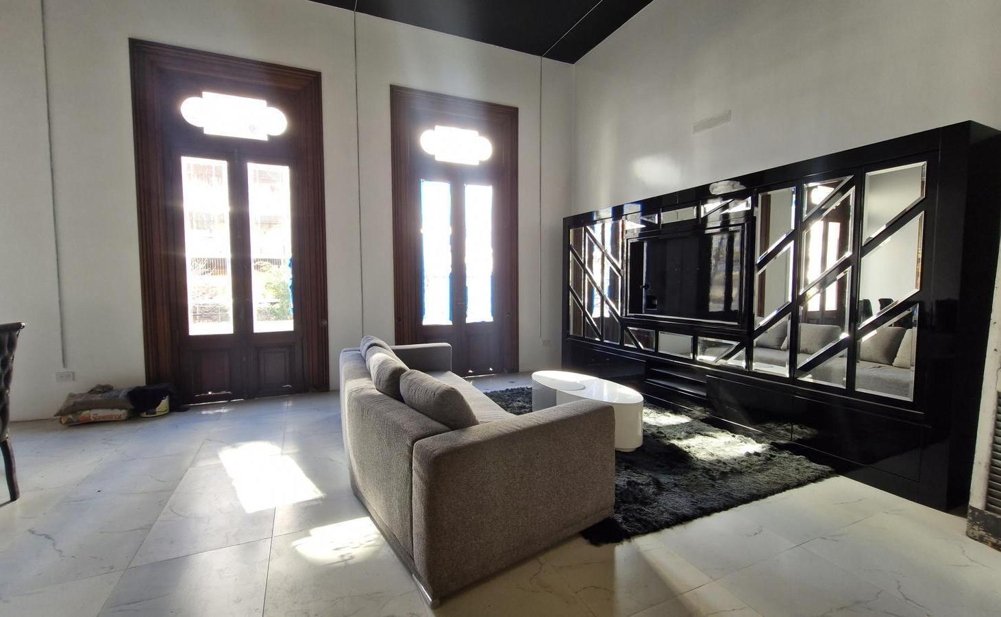 Foto de VENTA PH 5 AMBIENTES CON TERRAZA Y QUINCHO RECICLADO EN BALVANERA, imagen 3