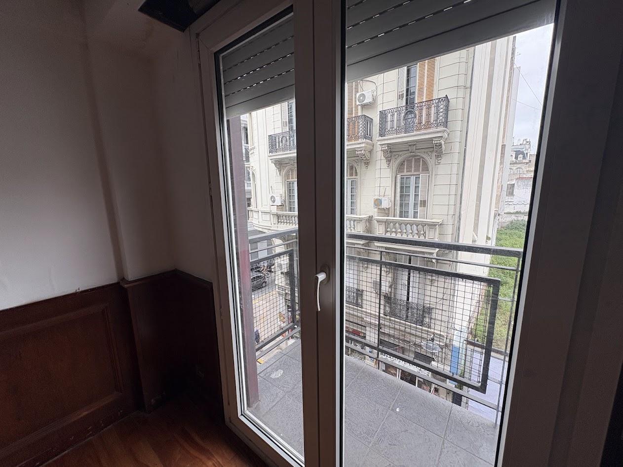 Foto de Venta Departamento 11 Ambientes con 3 cocheras patio terraza apto, imagen 2