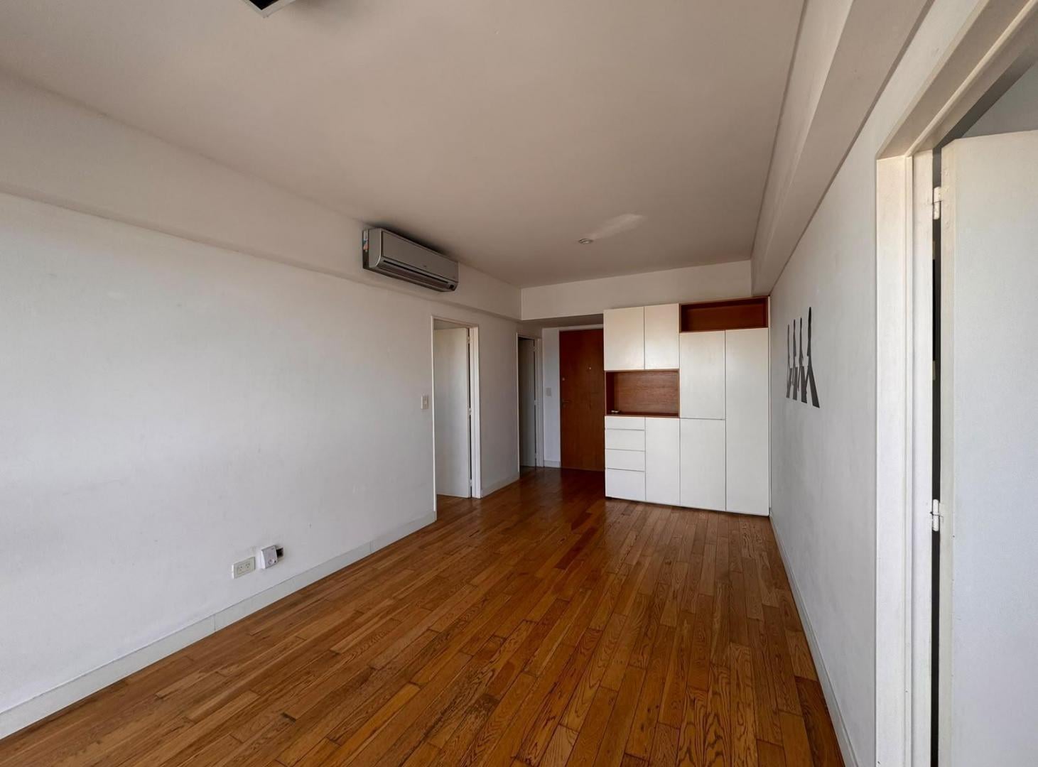 Foto de ALQUILER DEPARTAMENTO TRES AMBIENTES CON COCHERA EN NUÑEZ, imagen 2