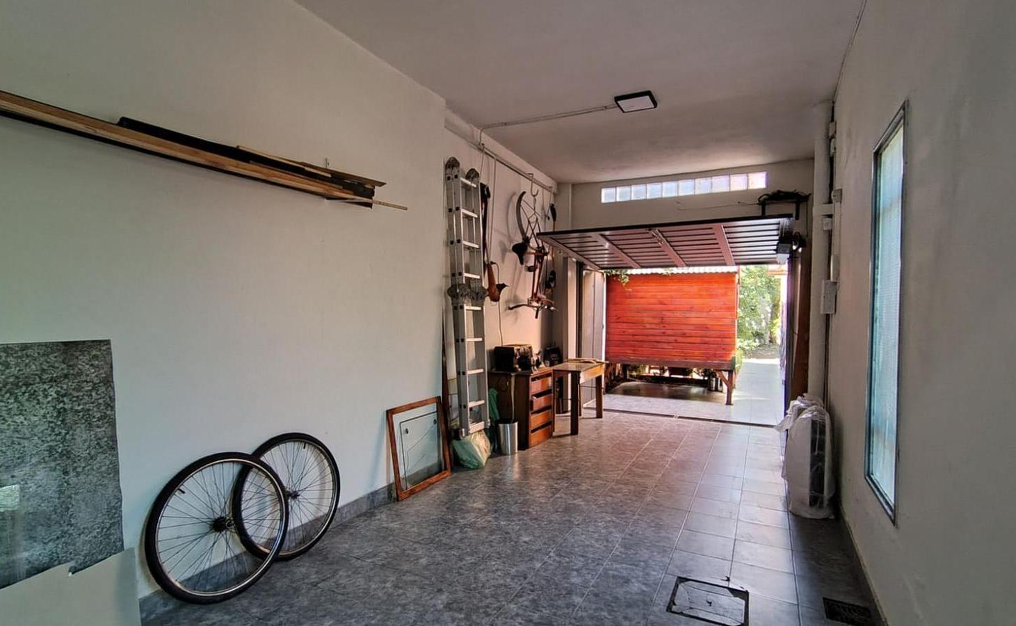 Foto de Venta Casa 4 Ambientes con Jardín en Florida, imagen 2
