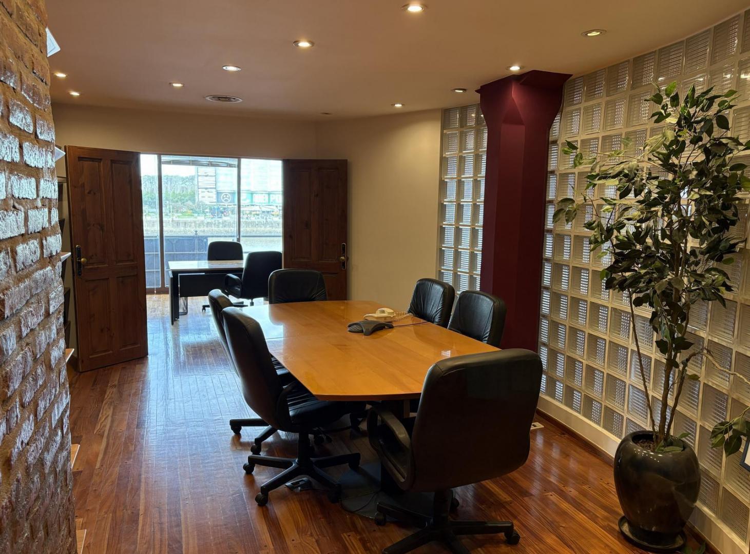 Foto de Venta Oficina 6 Ambientes con Cochera en Puerto Madero, imagen 2