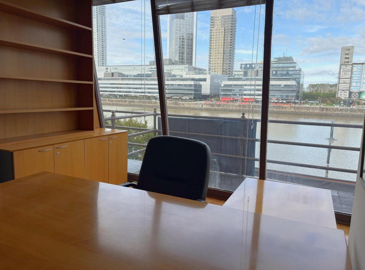 Foto de Venta Oficina 6 Ambientes con Cochera en Puerto Madero, imagen 5