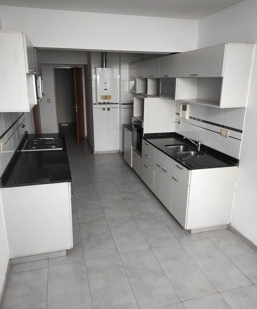 Foto de Venta Departamento Premium Dos Dormitorios Cochera Amenities. Parque, imagen 2