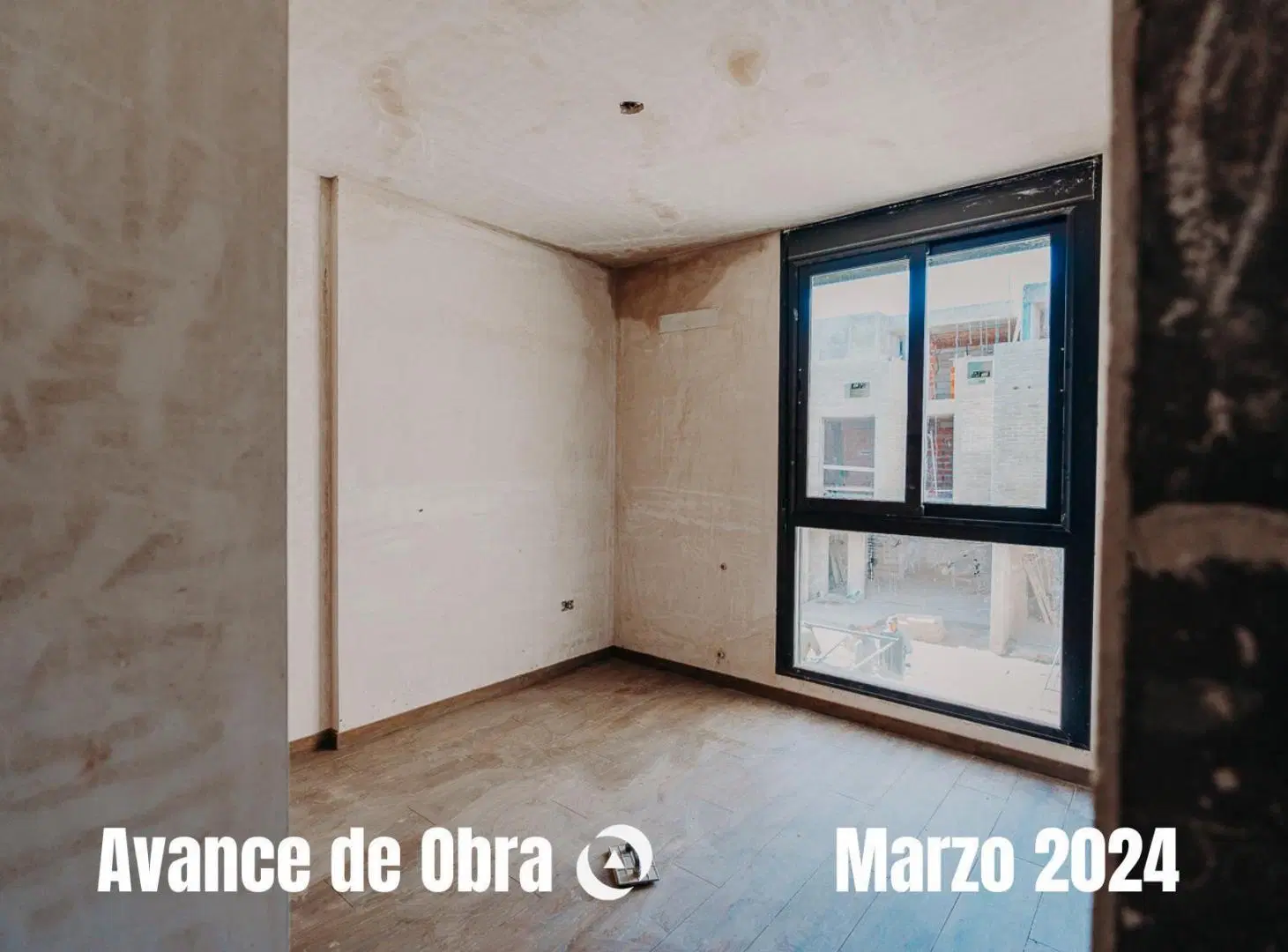 Venta Casa 4 Dormtiorios Con Pileta y Parrillero Cochera. Fisherton 5