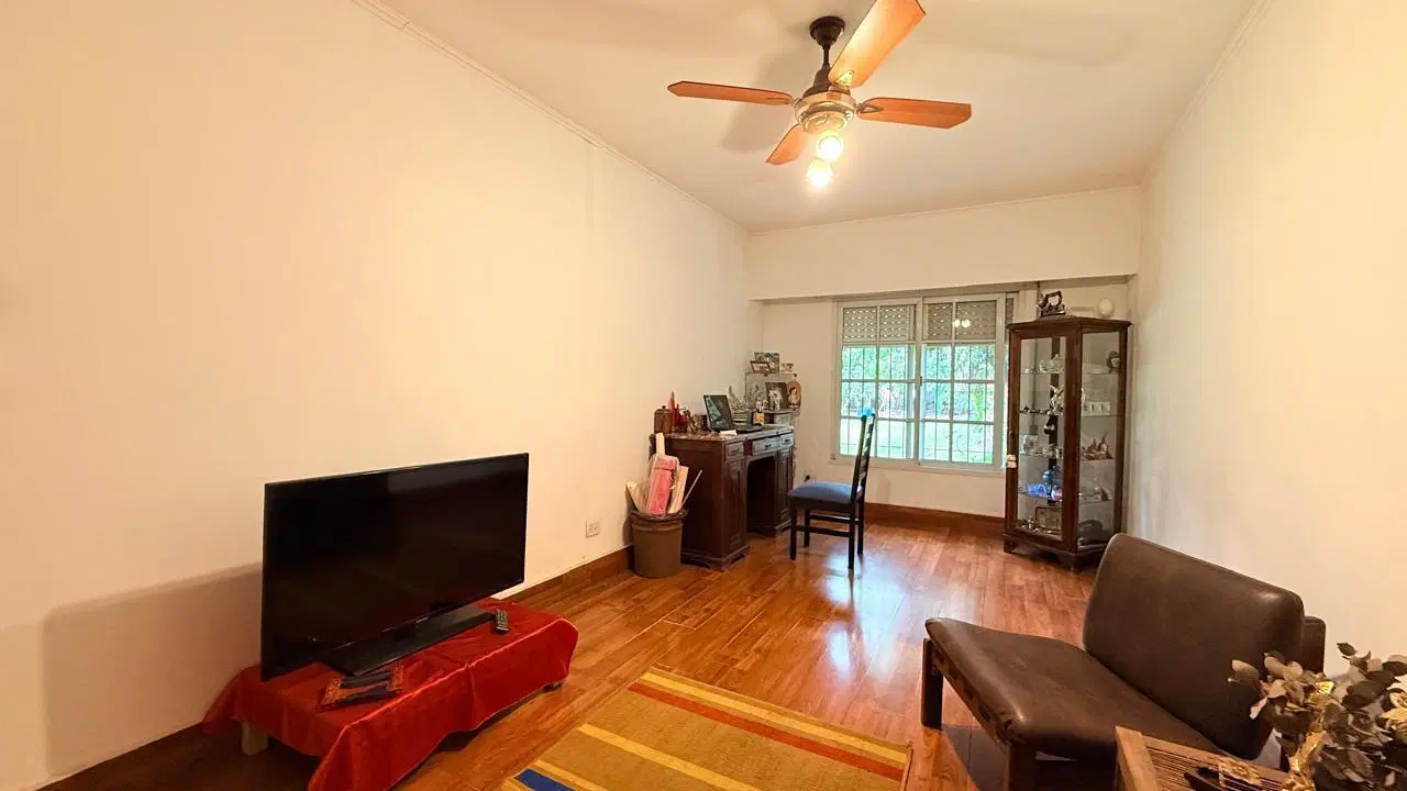 Venta/Permuta Casa 4 Dormitorios Cochera Piscina. Garita 1, Funes 2