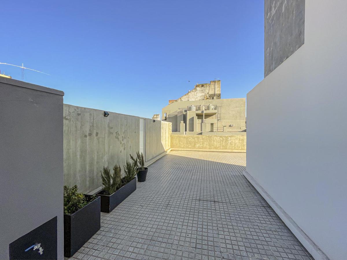 Venta/Financiación Cocheras Cubiertas Con Baulera N 8. Zona Tribunales