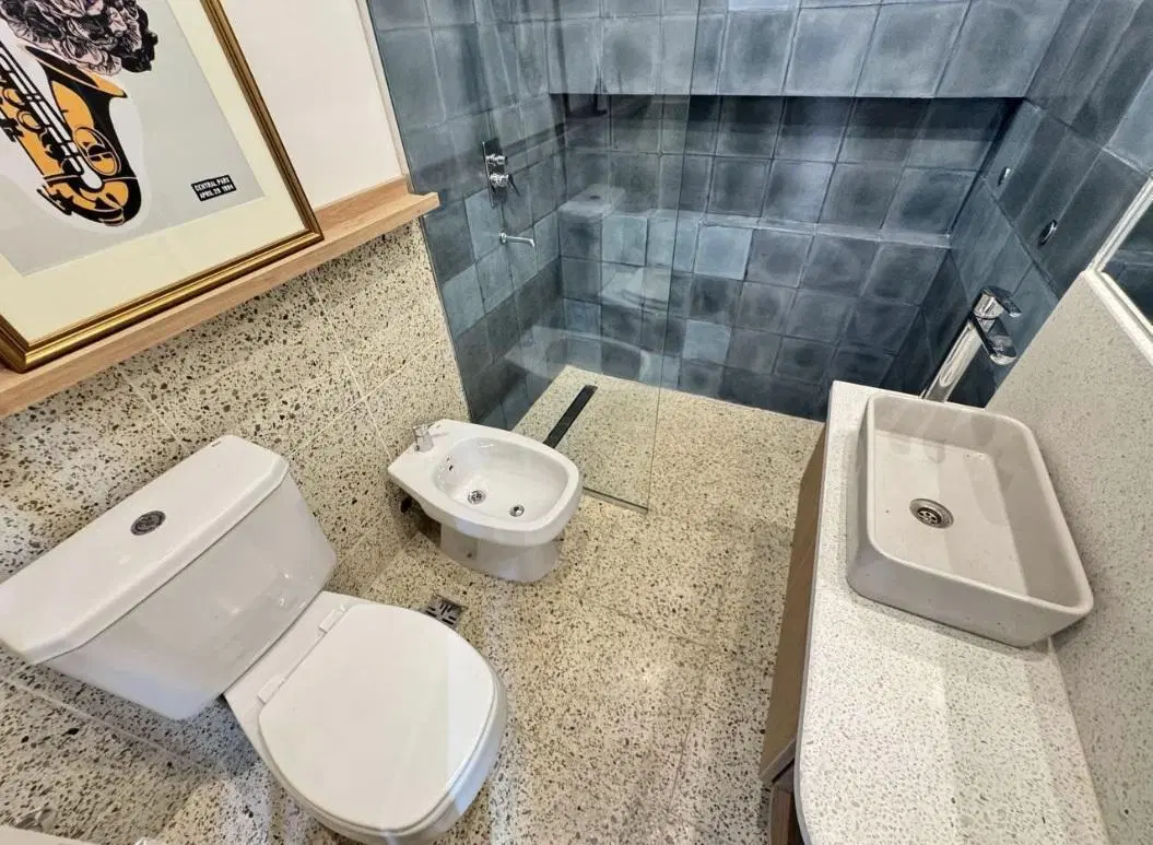 Venta Casa De Revista Tres Dormiorios Patio Piscina Quincho. Lourdes 5