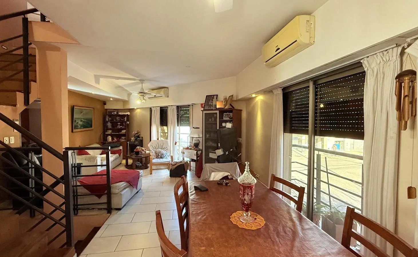 Venta/Permuta Casa 3 Dormitorios Cochera Doble Terraza Y Local Comercial. Abasto 5