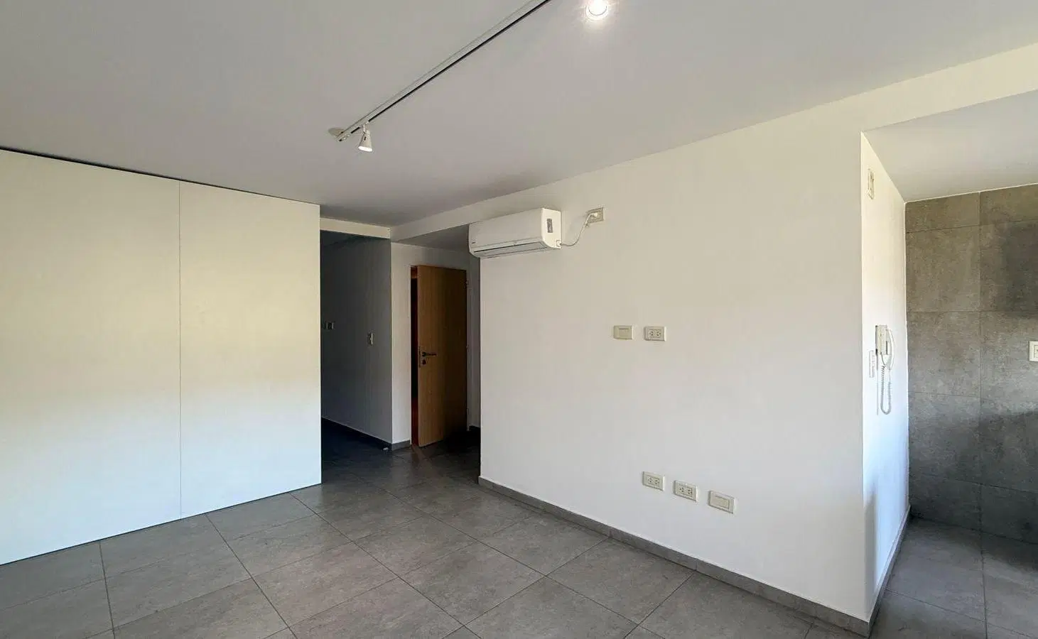 Apto Credito Venta/ Financiacion Departamento Un Dormitorio Categoria Amenities. Pichincha 2
